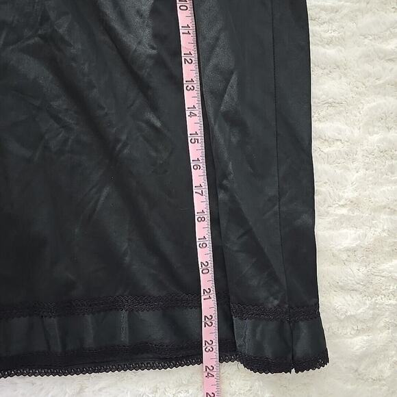 Movie Star Wondermaid Lot of 2 Slip Skirt Ivory Black Lace Medium‎ Antron Nylon - Picture 7 of 16